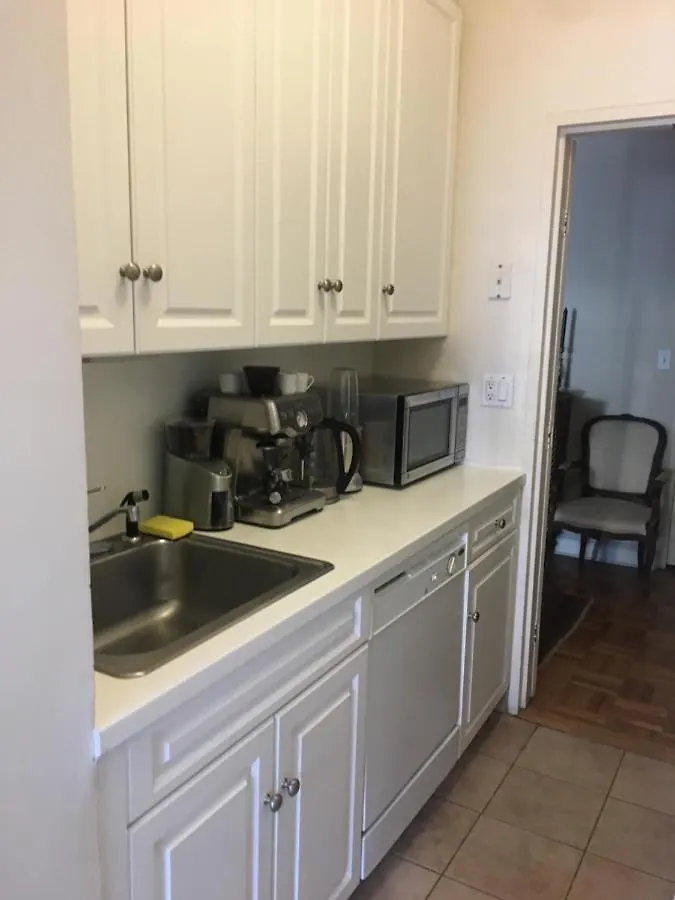 ניו יורק Upscale, Large, High-Ceilings, Mid-Town Doorman Nyc Apartment Centrally Located