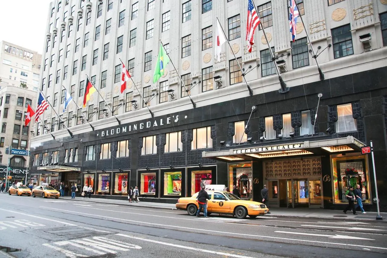 Upscale, Large, High-Ceilings, Mid-Town Doorman Nyc Apartment Centrally Located New York